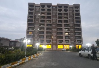 فروش  یکجا 60 واحد آپارتمان 125 متری  در فریدونکنار